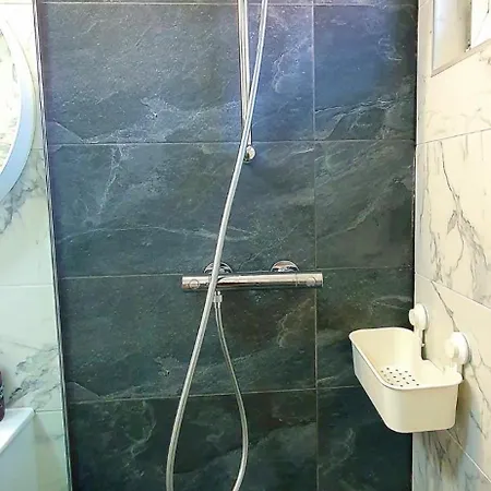 Διαμέρισμα D&c Ii/self-check-in