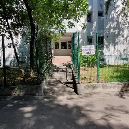 D&c Ii/self-check-in Apartment Bucharest